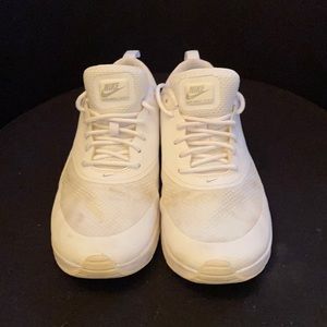 White Nike Thea - US 7Y (women’s 8.5)
